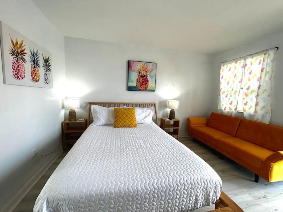 Pineapple Shores Retro 6 Apartamento